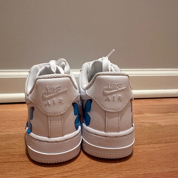 Nike Air Force 1s - Picture 4 of 5